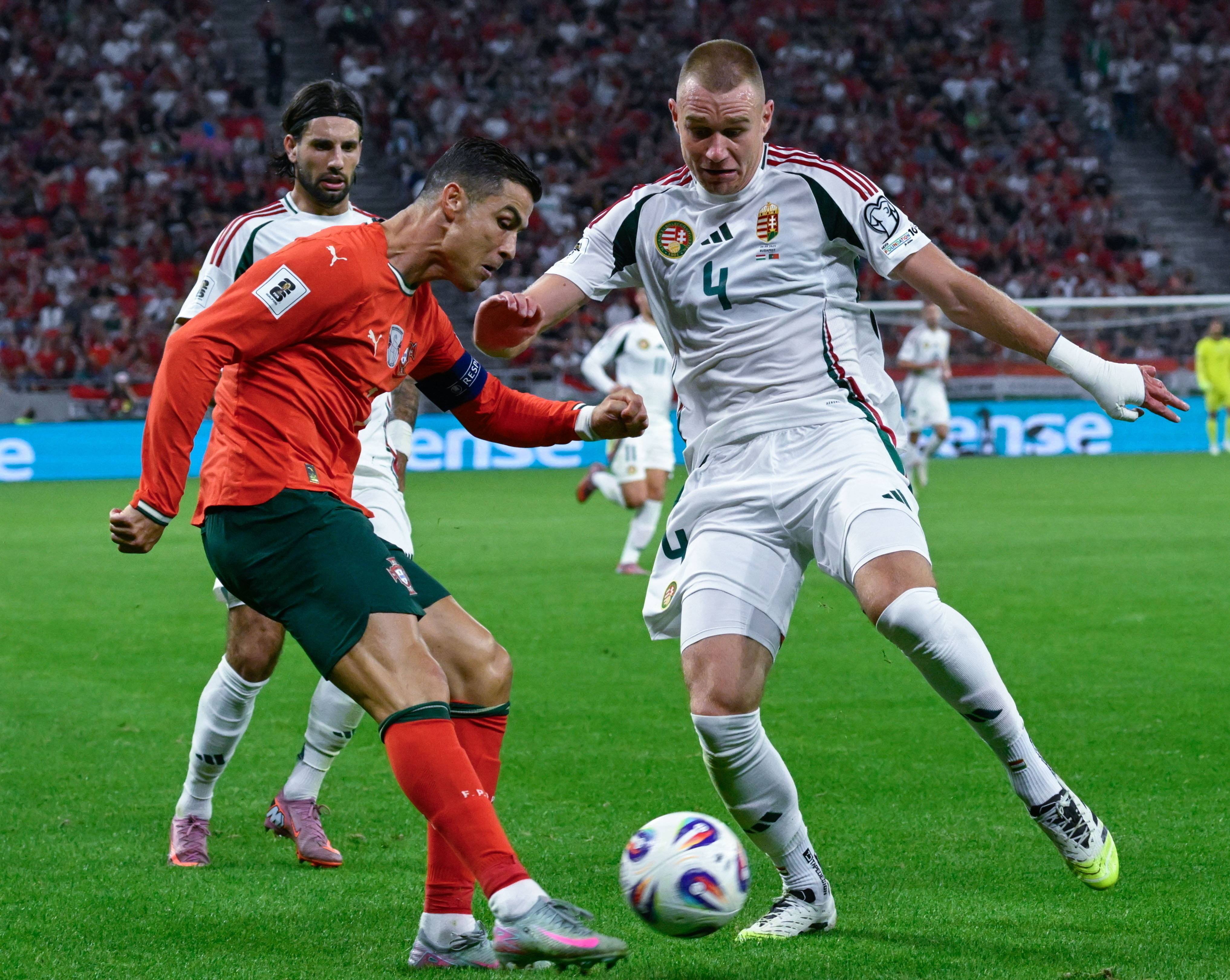 AYX SPORTS-葡萄牙体育训练开放日，加时末段门线救险引欢呼，西甲在即，训练强度明显提升的简单介绍